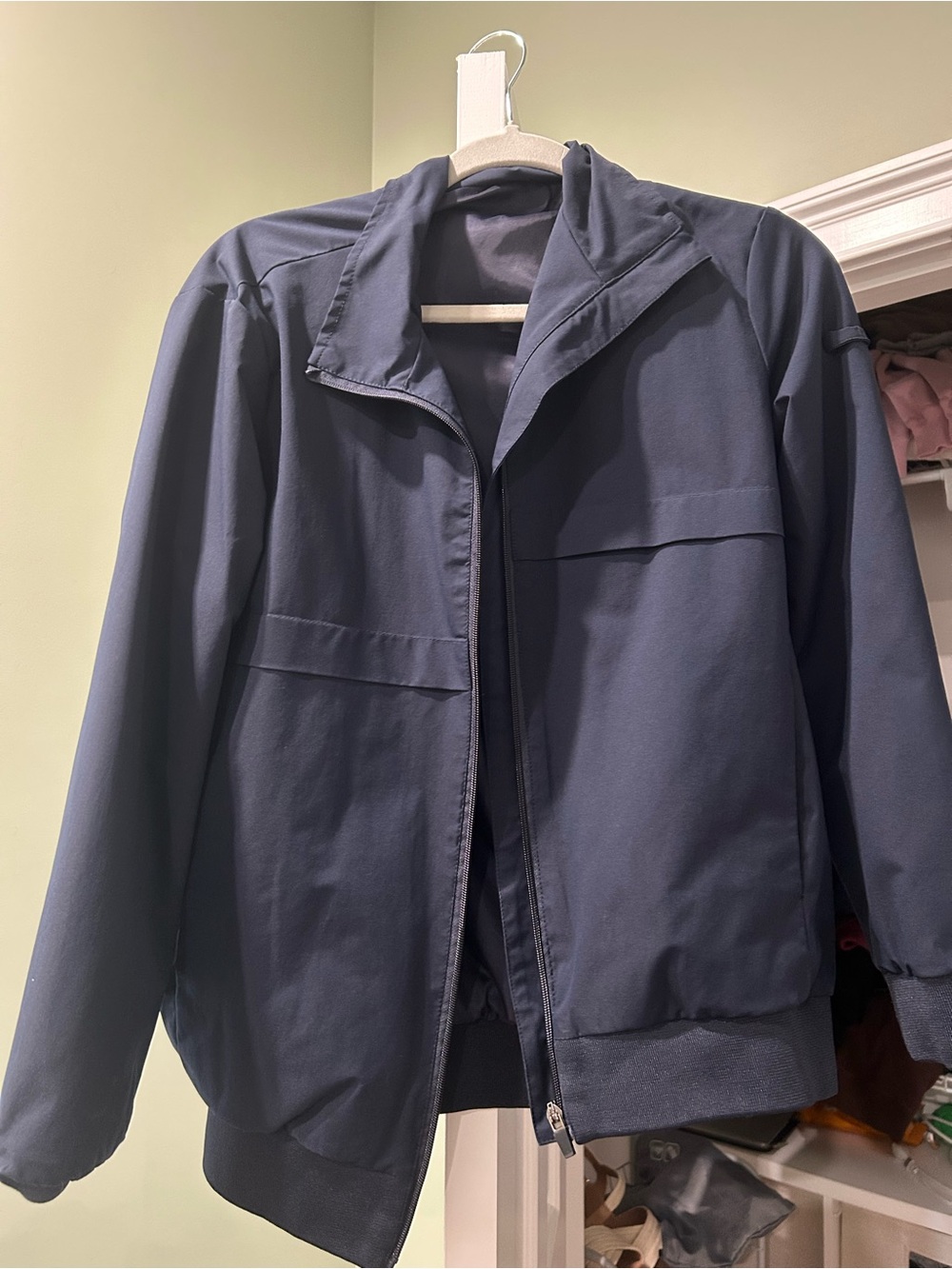 Women's Navy Zip Front Scrub Jacket